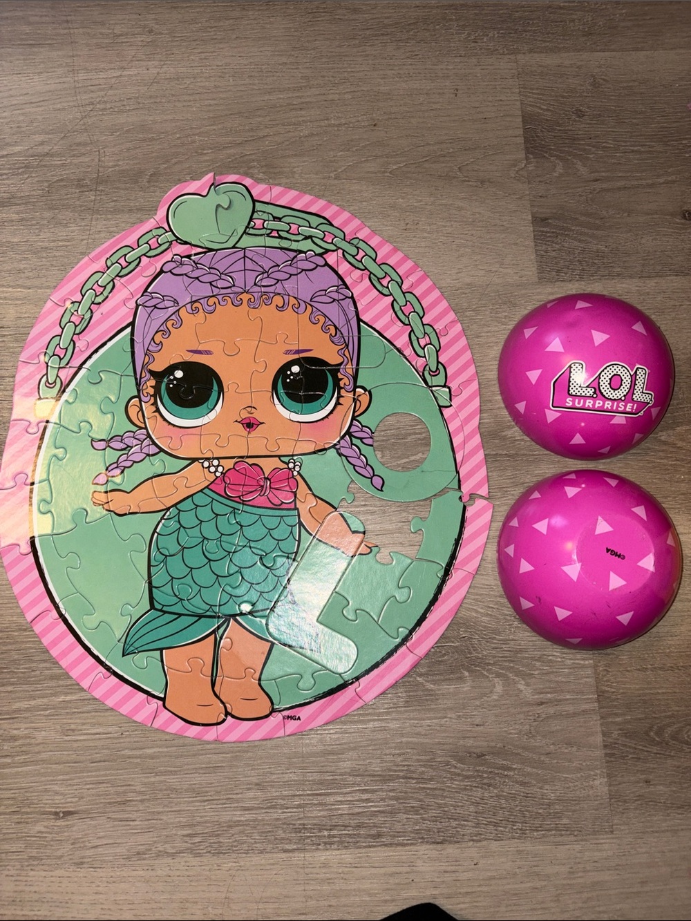L.O.L. Surprise! Pink and Mint Mermaid Puzzle Set
